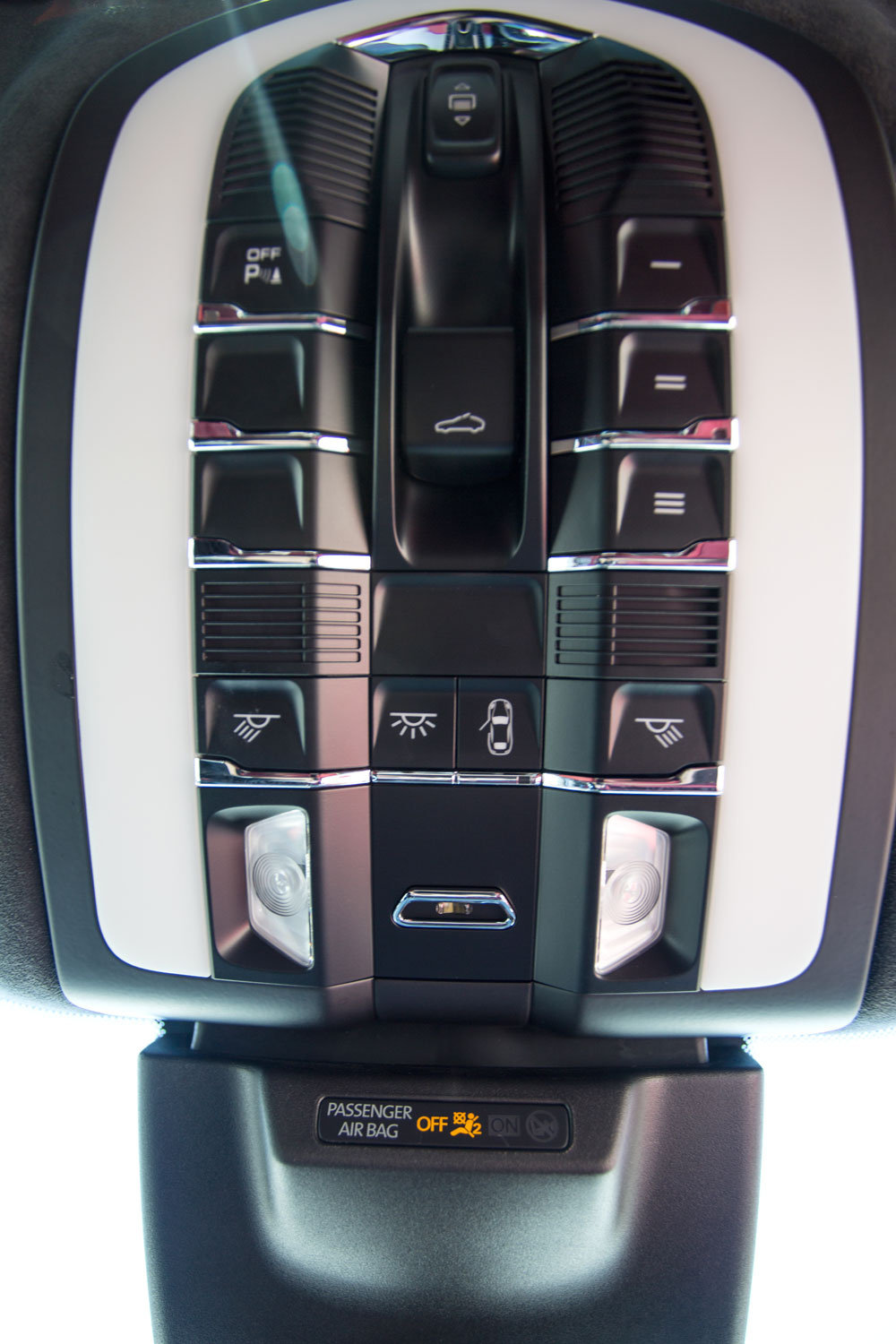 2016 Porsche Macan Turbo, SUV界的超級跑車 2016 Porsche Macan Turbo, SUV界的超級跑車-automobile-Porsche
