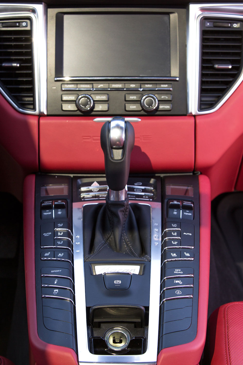2016 Porsche Macan Turbo, SUV界的超級跑車 2016 Porsche Macan Turbo, SUV界的超級跑車-automobile-Porsche