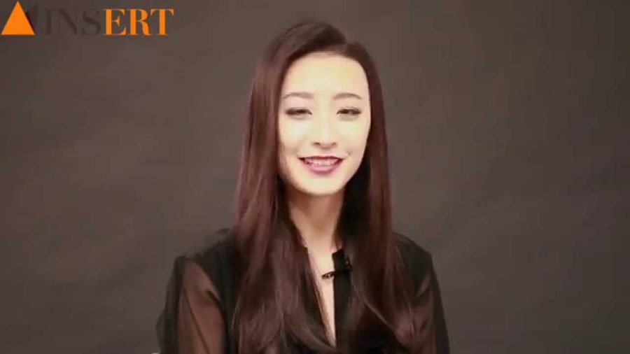 Cover Girl Scarlett Zhou@insertmag.ca Cover Girl Scarlett Zhou@insertmag.ca