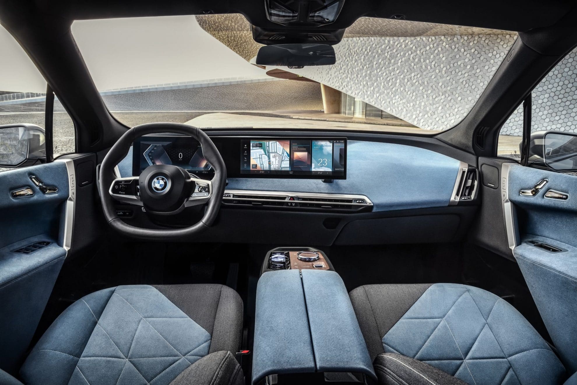 概念車成真〡BMW新旗艦電動車iX亮相 科技感強料成寶馬奔向未來之作 概念車成真〡BMW新旗艦電動車iX亮相 科技感強料成寶馬奔向未來之作-automobile-BMW