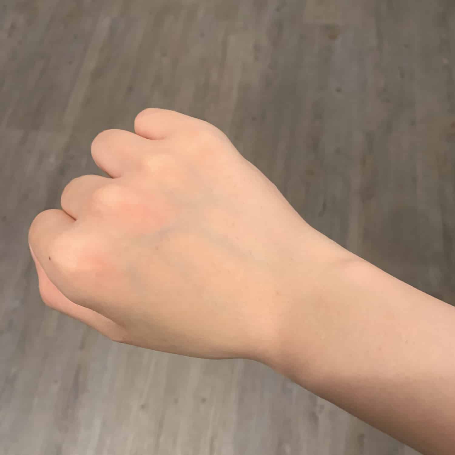BEAUTYCOUNTER: Dew Skin Tinted Moisturizer INSERT Magazine 試用