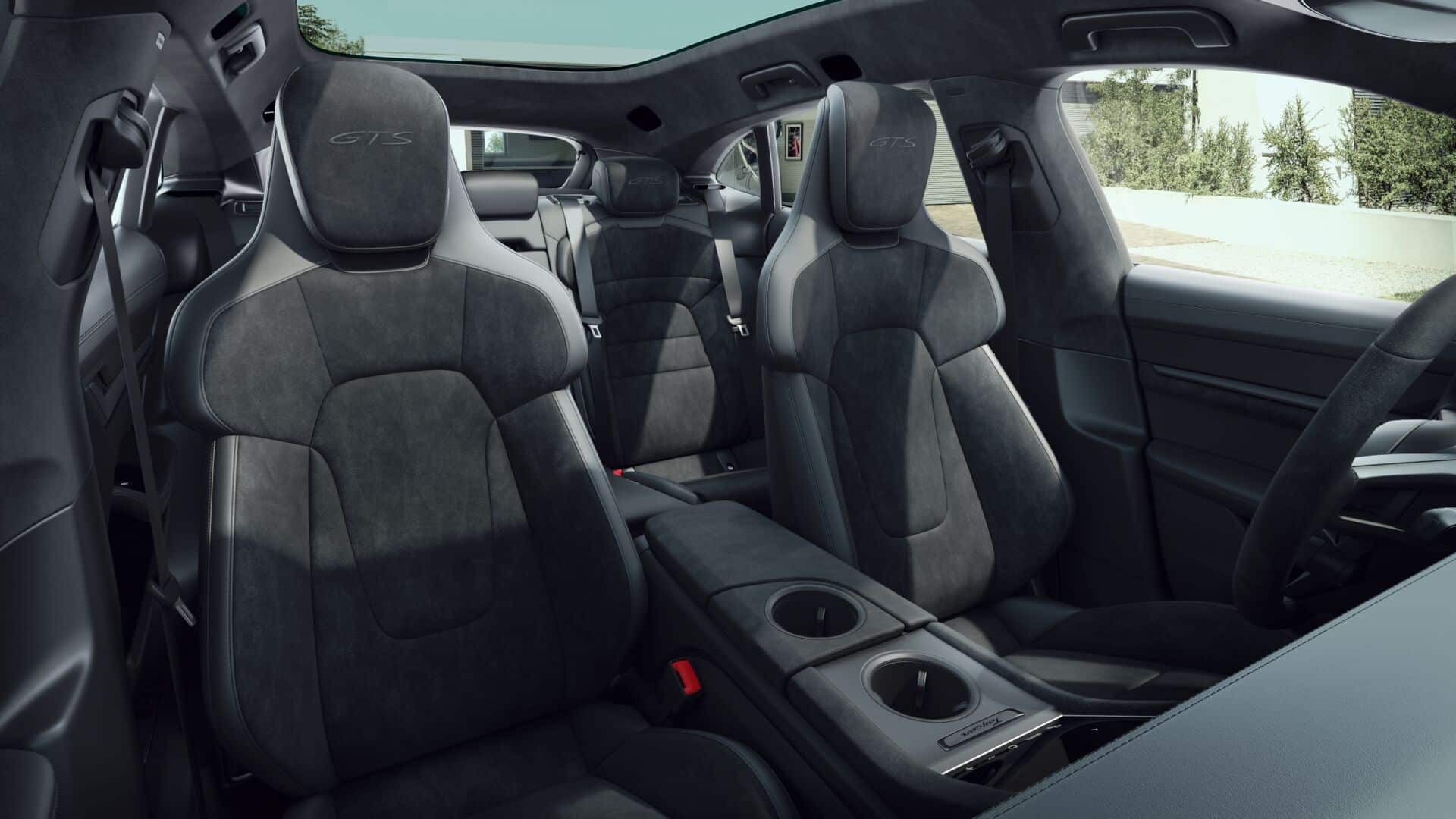 INSERT Magazine Porsche Taycan GTS Sport Turismo Test Drive Interior