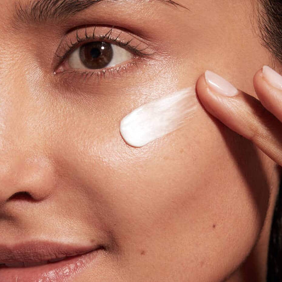 UV EXPERT AQUAGEL DEFENSE MOISTURIZER WITH SPF 50